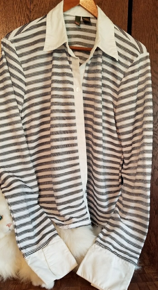 SereNade button down shirt w black/Silver strip